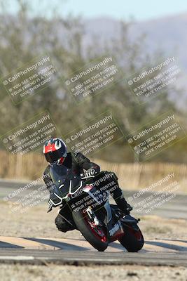 media/Dec-01-2025-Moto Forza (Mon) [[2daa91e15f]]/2-Intermediate Group/Session 3 (Turn 3)/